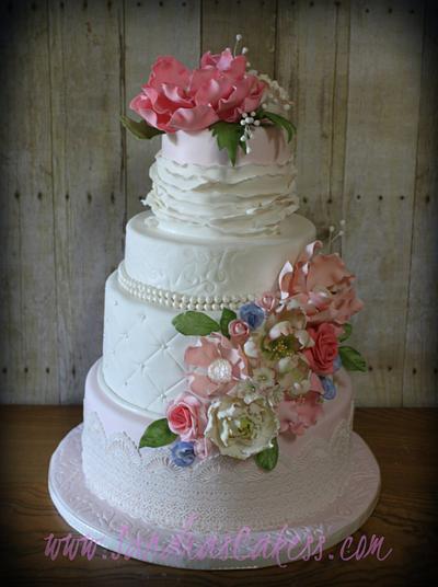 Romantic Wedding Cake - Cake by Sandrascakes
