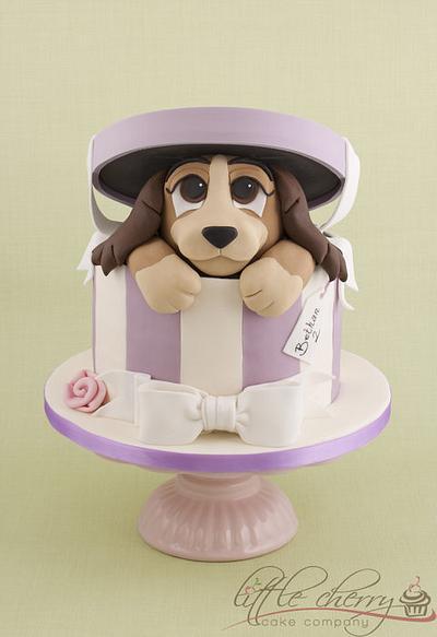 Lady in a Hatbox Cake - Cake by Little Cherry