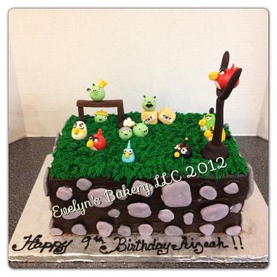 Angry birds attack - Cake by Evelyn Vargas