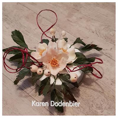 Christmas roses - Cake by Karen Dodenbier