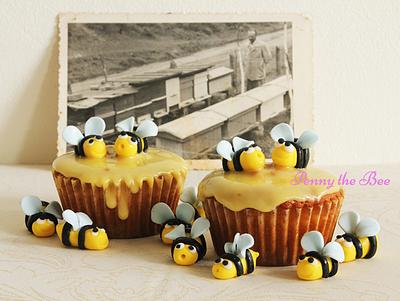 Bzzzz Bzzzz - Cake by Penny the Bee