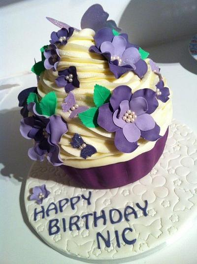 Giant Birthday CupCake - Cake by ButterCupKels