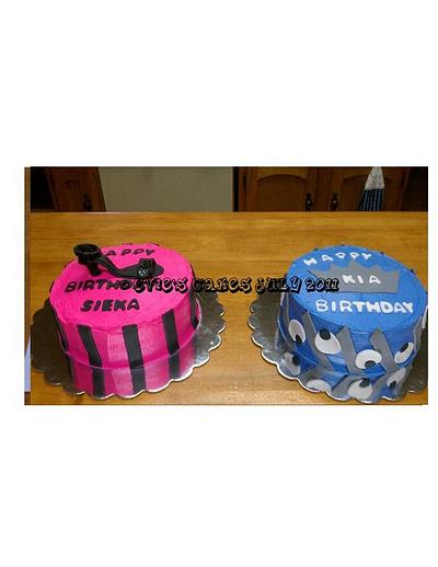 A Shoe Cake & A Diva Cake - Cake by BlueFairyConfections
