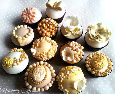 Gold Vintage collection. - Cake by Debbie Vaughan