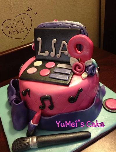 Make up theme Birthday cake - Cake by YuMei