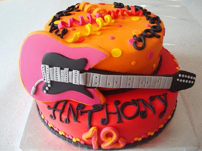 let the music play !  - Cake by nanycakes