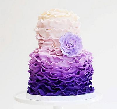 purple ruffles by Mili - Cake by milissweets