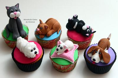Cats & Dogs - Cake by Vanessa