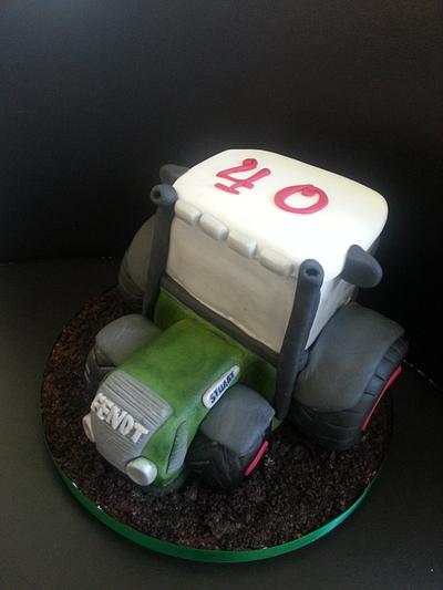 Fendt Tractor - Cake by Lyn 