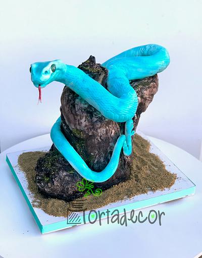 Snake cake - Cake by Agnes Havan-tortadecor.hu