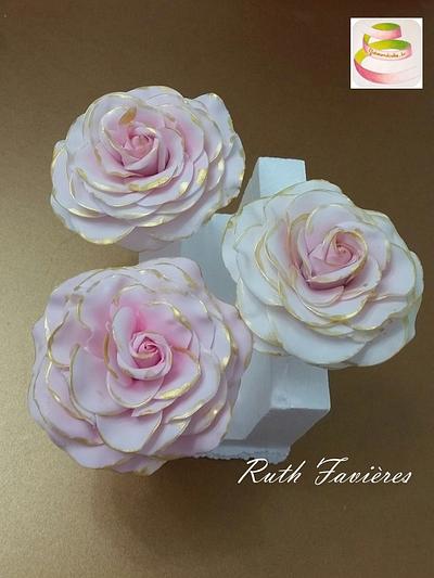 Simply rose - Cake by Ruth - Gatoandcake