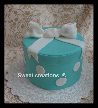 Gift box  - Cake by Ifrah