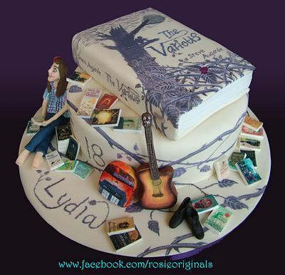 Lydia Bookworm - Cake by Rosie Cake-Diva