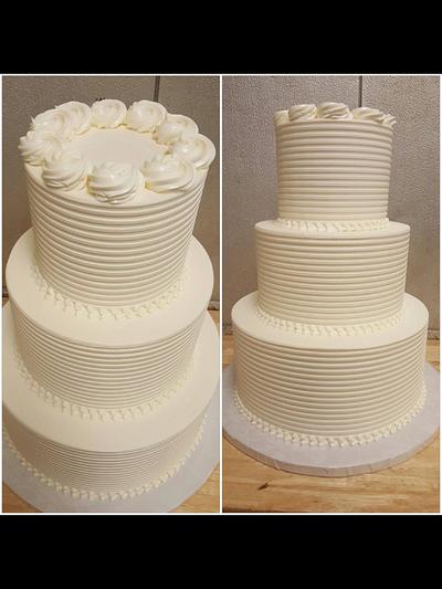 Simple butter cream cake - Cake by Ester Siswadi