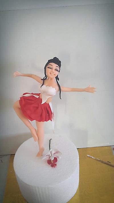 Dancer sculpture free - Cake by Nivo