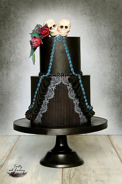 Gothic wedding cake - Cake by Lorna