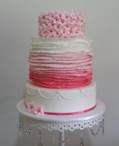 Ruffles and flowers.... - Cake by Jo
