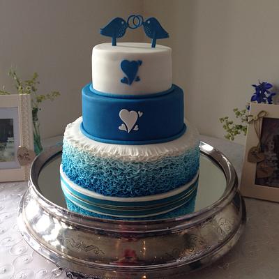 My friends wedding cake - Cake by theposhcakeco