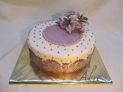 Violet cake  - Cake by akve