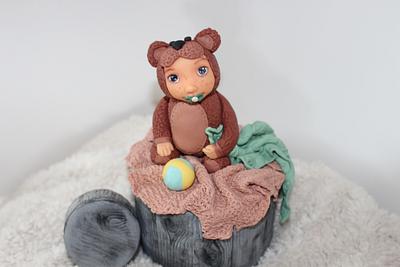 Teddy baby Anne geddes style - Cake by BirgitJohnPattyCake