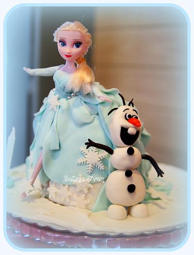 Queen Elsa Cake - Cake by FabcakeMama