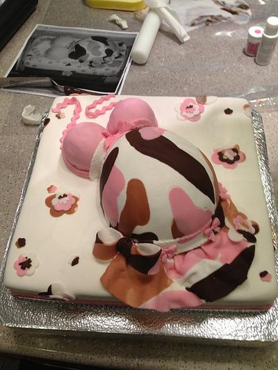 pregnant belly cake - Cake by Loracakes