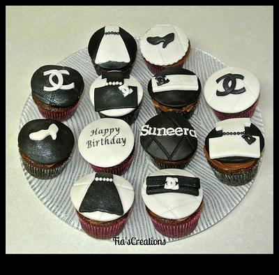 Chanel Cupcakes - Cake by FiasCreations