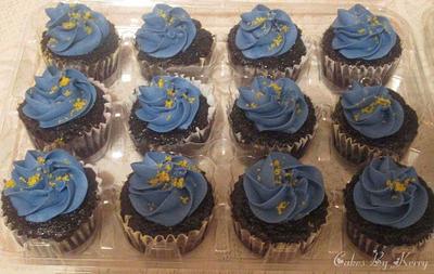 Purple and golden yellow sparkle cupcakes - Cake by kmac