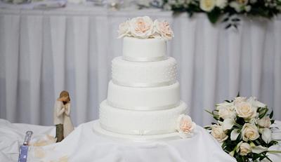 Peaches & Cream Wedding Cake - Cake by cakesbymiriam