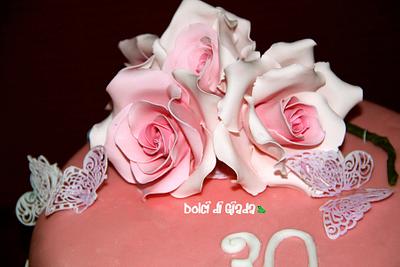roses on a pretty bonnet <3 - Cake by Valeria Giada Gullotta