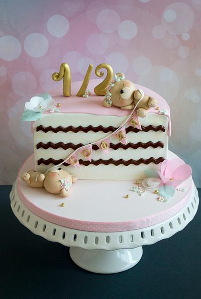Half birthday cake - Cake by Vanilla & Me