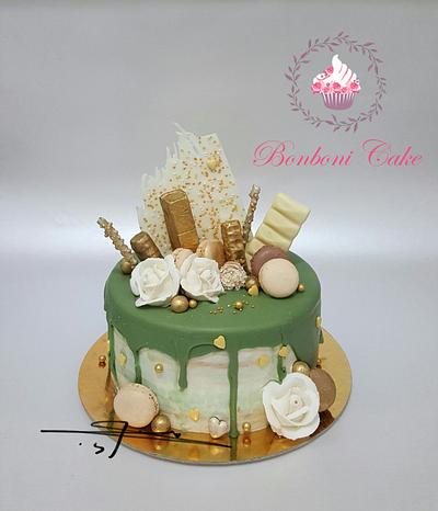 Green drip cake - Cake by mona ghobara/Bonboni Cake