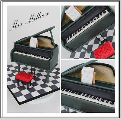 Music Maestro - Cake by Mrs Millie's