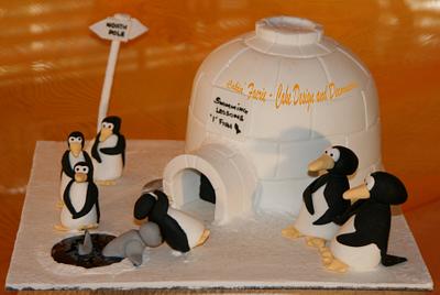Penguin Swimming Lessons - Cake by Suzanne Readman - Cakin' Faerie