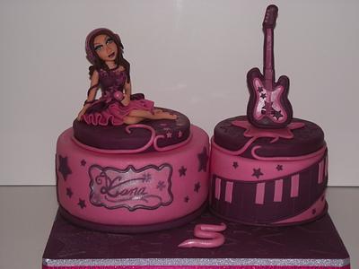violetta cake - Cake by NanyDelice