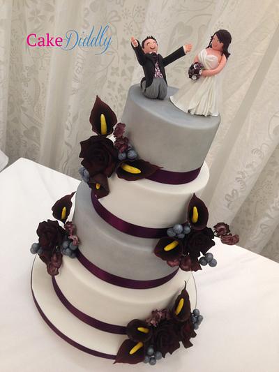 Aubergine Wedding - Cake by VikkiCakeDiddly