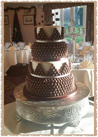 Malteser wedding cake - Cake by carla15