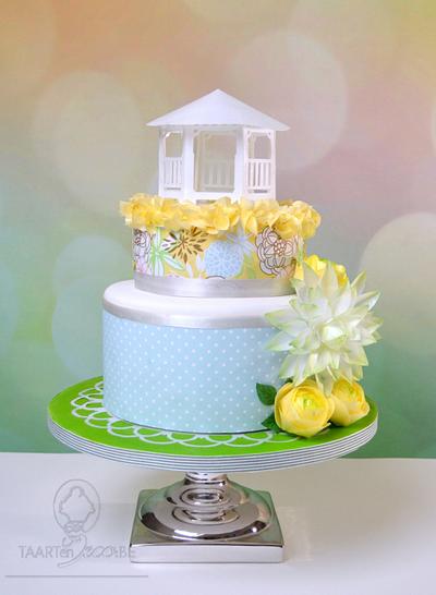 Cake with wafer paper gazebo and flowers - Cake by Jannet