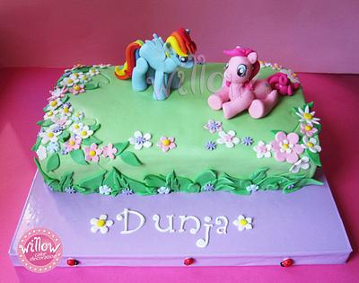 Pony cake - Cake by Willow cake decorations