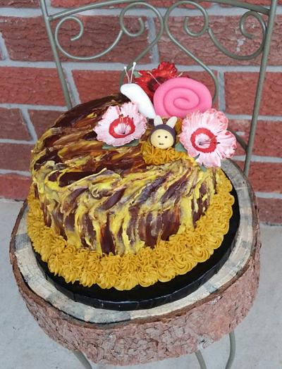 Hap Bee 🐝 Birthday Jamie - Cake by June ("Clarky's Cakes")