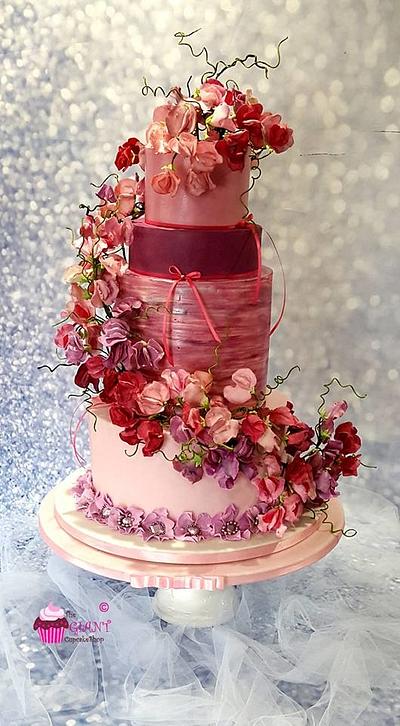 Sweetpea spiral - Cake by Amelia Rose Cake Studio