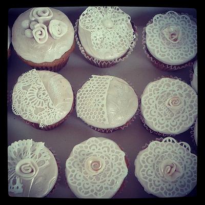 Wedding Cupcakes - Cake by cakescandiesbyon