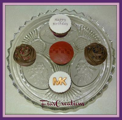 Chocolate Cupcakes - Cake by FiasCreations