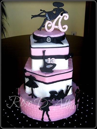 La petite robe noir de Guerlain cake - Cake by Rose D' Alba cake designer