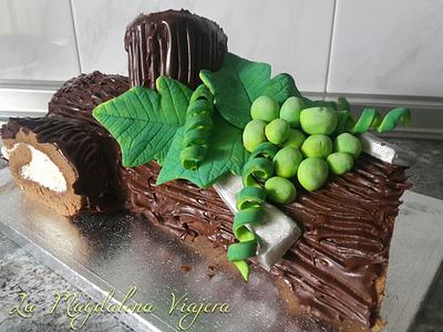 Tronquito de Nochevieja - Cake by La Magdalena Viajera 