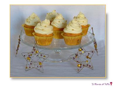 Gold cupcakes - Cake by Il Mondo di TeMa