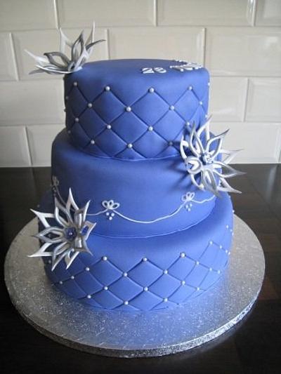 Purple wedding - Cake by Agathacakes