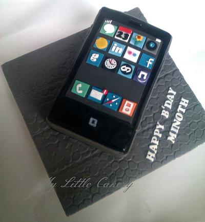iPhone cake - Cake by MyLittleCakery