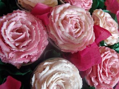 Roses cupcake bouquet  - Cake by Samantha sim