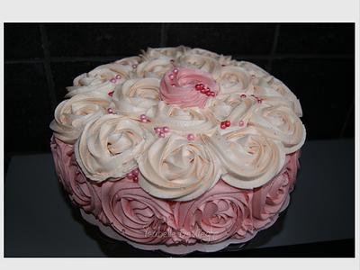 Roses - Cake by IsabelleDevlieghe